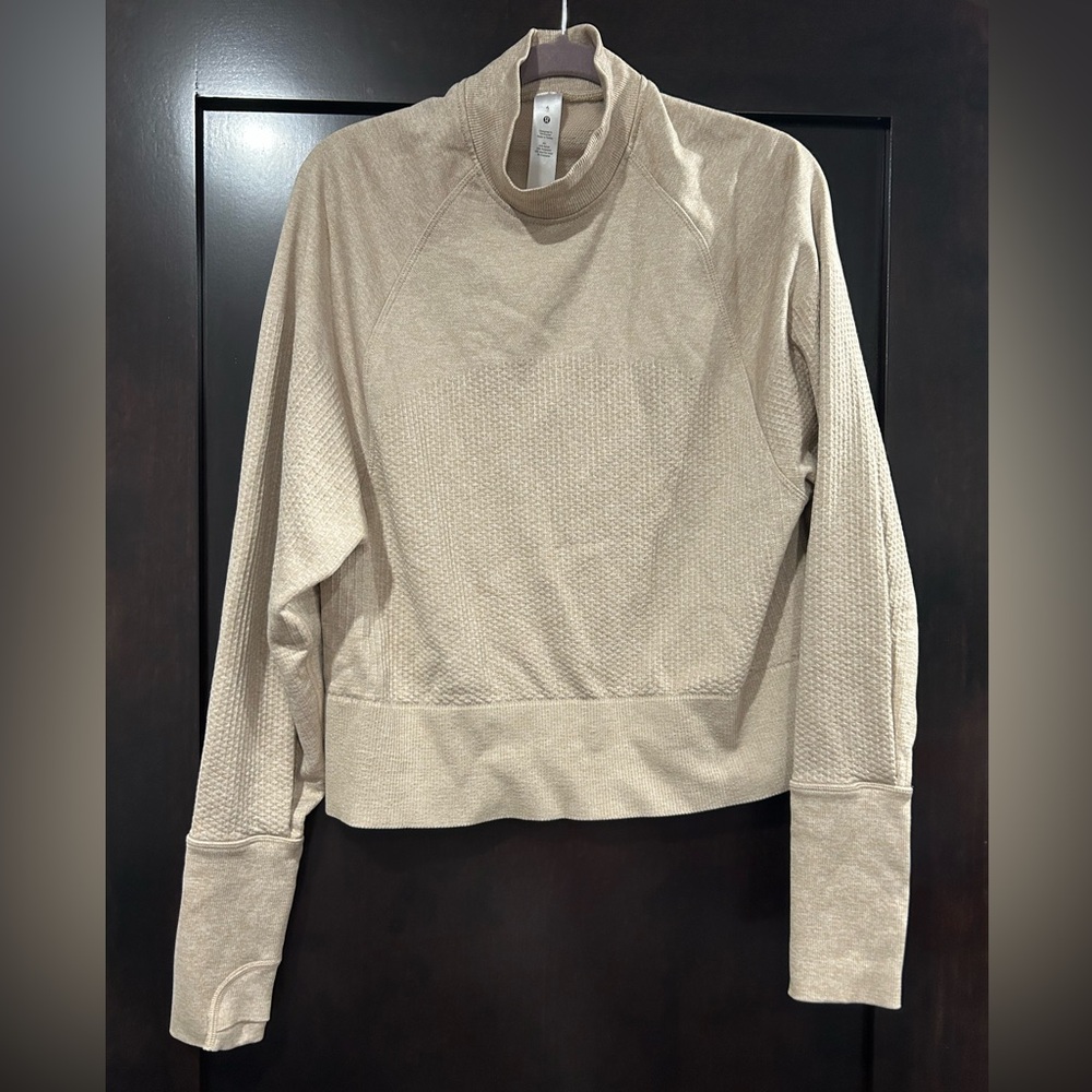 Lululemon Size 6 Engineered Warmth Pullover Top